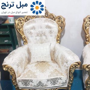 مبل طلایی براق